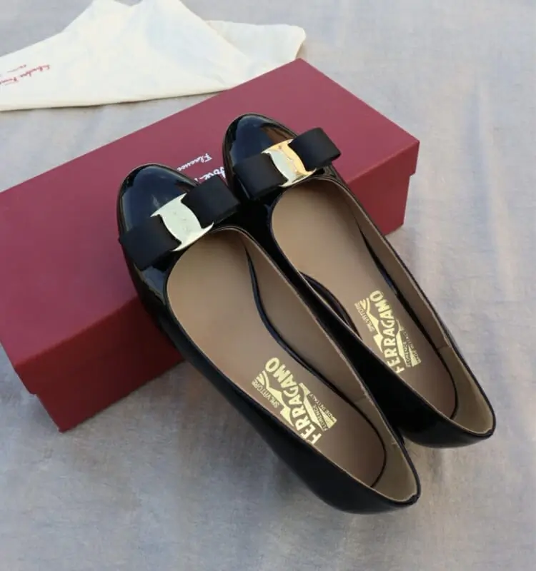 salvatore ferragamo flat chaussures pour femme s_10aa04a4